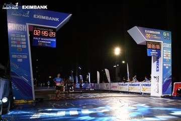 HO CHI MINH CITY NIGHT RUN EXIMBANK 2024 - Ảnh #2065366