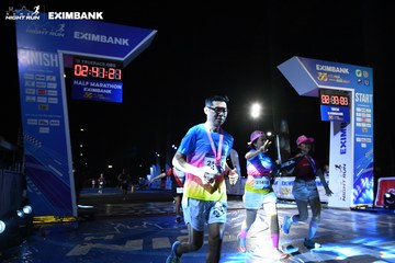 HO CHI MINH CITY NIGHT RUN EXIMBANK 2024 - Ảnh #2062156
