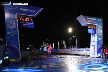 HO CHI MINH CITY NIGHT RUN EXIMBANK 2024 - Ảnh #2059480