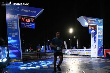 HO CHI MINH CITY NIGHT RUN EXIMBANK 2024 - Ảnh #2065116