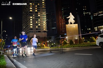 HO CHI MINH CITY NIGHT RUN EXIMBANK 2024 - Ảnh #1990523