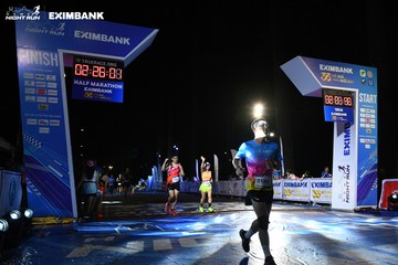 HO CHI MINH CITY NIGHT RUN EXIMBANK 2024 - Ảnh #2061325