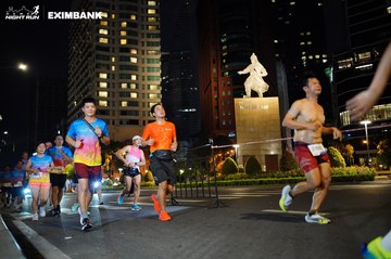 HO CHI MINH CITY NIGHT RUN EXIMBANK 2024 - Ảnh #1990485
