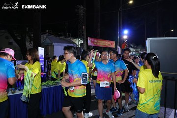 HO CHI MINH CITY NIGHT RUN EXIMBANK 2024 - Ảnh #2012508