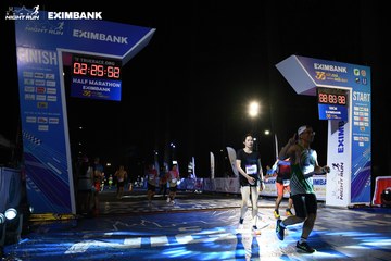 HO CHI MINH CITY NIGHT RUN EXIMBANK 2024 - Ảnh #2061121