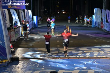 HO CHI MINH CITY NIGHT RUN EXIMBANK 2024 - Ảnh #2030400