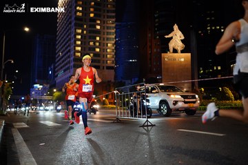 HO CHI MINH CITY NIGHT RUN EXIMBANK 2024 - Ảnh #1989118