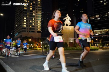 HO CHI MINH CITY NIGHT RUN EXIMBANK 2024 - Ảnh #1989838