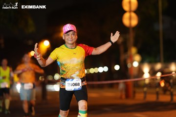 HO CHI MINH CITY NIGHT RUN EXIMBANK 2024 - Ảnh #2160488