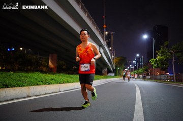 HO CHI MINH CITY NIGHT RUN EXIMBANK 2024 - Ảnh #1988710