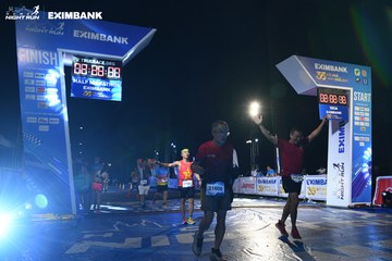 HO CHI MINH CITY NIGHT RUN EXIMBANK 2024 - Ảnh #2062036