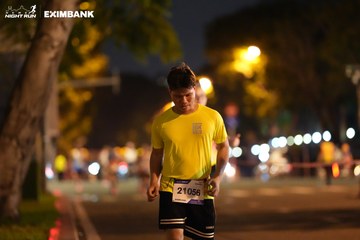 HO CHI MINH CITY NIGHT RUN EXIMBANK 2024 - Ảnh #2160170