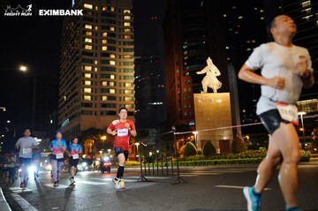 HO CHI MINH CITY NIGHT RUN EXIMBANK 2024 - Ảnh #1991692