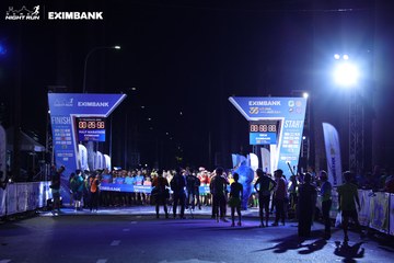 HO CHI MINH CITY NIGHT RUN EXIMBANK 2024 - Ảnh #1970222