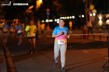 HO CHI MINH CITY NIGHT RUN EXIMBANK 2024 - Ảnh #2159051