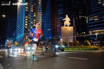 HO CHI MINH CITY NIGHT RUN EXIMBANK 2024 - Ảnh #1989254