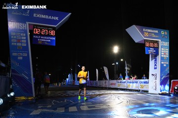 HO CHI MINH CITY NIGHT RUN EXIMBANK 2024 - Ảnh #2063696