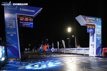 HO CHI MINH CITY NIGHT RUN EXIMBANK 2024 - Ảnh #2064299