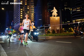 HO CHI MINH CITY NIGHT RUN EXIMBANK 2024 - Ảnh #1989245