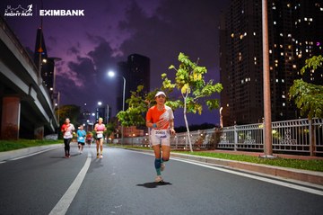 HO CHI MINH CITY NIGHT RUN EXIMBANK 2024 - Ảnh #1988716