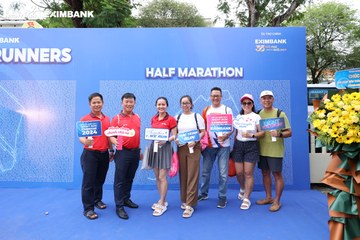 HO CHI MINH CITY NIGHT RUN EXIMBANK 2024 - Ảnh #1964436