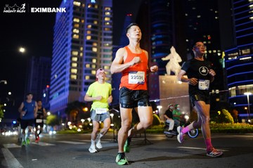 HO CHI MINH CITY NIGHT RUN EXIMBANK 2024 - Ảnh #1989922