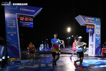 HO CHI MINH CITY NIGHT RUN EXIMBANK 2024 - Ảnh #2059561
