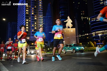 HO CHI MINH CITY NIGHT RUN EXIMBANK 2024 - Ảnh #1989748