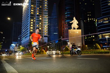 HO CHI MINH CITY NIGHT RUN EXIMBANK 2024 - Ảnh #1989321