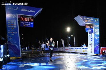 HO CHI MINH CITY NIGHT RUN EXIMBANK 2024 - Ảnh #2062153