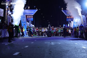 HO CHI MINH CITY NIGHT RUN EXIMBANK 2024 - Ảnh #1970246