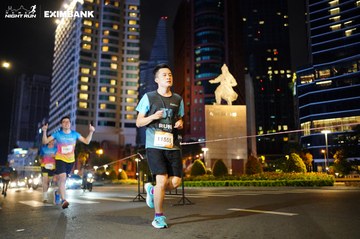 HO CHI MINH CITY NIGHT RUN EXIMBANK 2024 - Ảnh #1989518