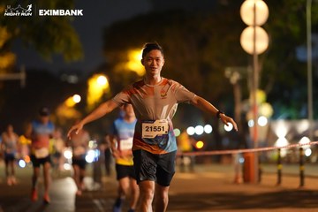 HO CHI MINH CITY NIGHT RUN EXIMBANK 2024 - Ảnh #2160175