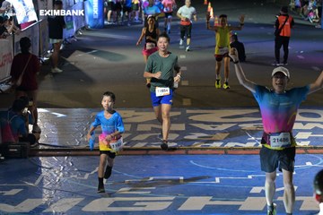 HO CHI MINH CITY NIGHT RUN EXIMBANK 2024 - Ảnh #2028525