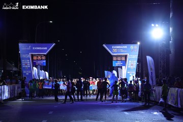 HO CHI MINH CITY NIGHT RUN EXIMBANK 2024 - Ảnh #1970223