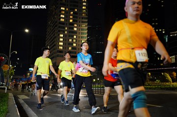HO CHI MINH CITY NIGHT RUN EXIMBANK 2024 - Ảnh #1990774