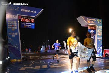 HO CHI MINH CITY NIGHT RUN EXIMBANK 2024 - Ảnh #2063604