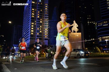 HO CHI MINH CITY NIGHT RUN EXIMBANK 2024 - Ảnh #1989891