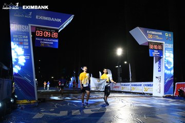 HO CHI MINH CITY NIGHT RUN EXIMBANK 2024 - Ảnh #2063538
