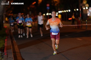 HO CHI MINH CITY NIGHT RUN EXIMBANK 2024 - Ảnh #2159136
