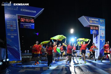 HO CHI MINH CITY NIGHT RUN EXIMBANK 2024 - Ảnh #2062623