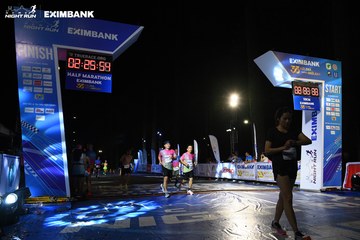 HO CHI MINH CITY NIGHT RUN EXIMBANK 2024 - Ảnh #2061159