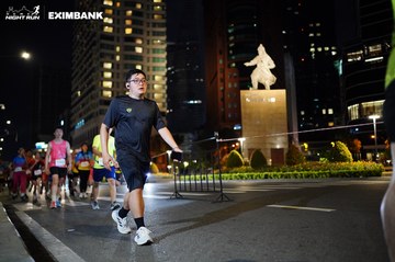 HO CHI MINH CITY NIGHT RUN EXIMBANK 2024 - Ảnh #1990023