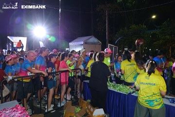 HO CHI MINH CITY NIGHT RUN EXIMBANK 2024 - Ảnh #2012577
