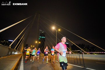 HO CHI MINH CITY NIGHT RUN EXIMBANK 2024 - Ảnh #2024212