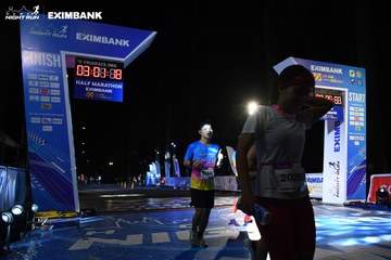 HO CHI MINH CITY NIGHT RUN EXIMBANK 2024 - Ảnh #2062077