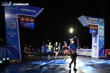 HO CHI MINH CITY NIGHT RUN EXIMBANK 2024 - Ảnh #2061081