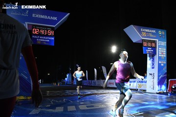 HO CHI MINH CITY NIGHT RUN EXIMBANK 2024 - Ảnh #2062864