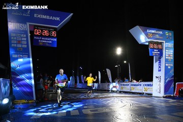 HO CHI MINH CITY NIGHT RUN EXIMBANK 2024 - Ảnh #2061552