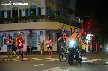 HO CHI MINH CITY NIGHT RUN EXIMBANK 2024 - Ảnh #2030894